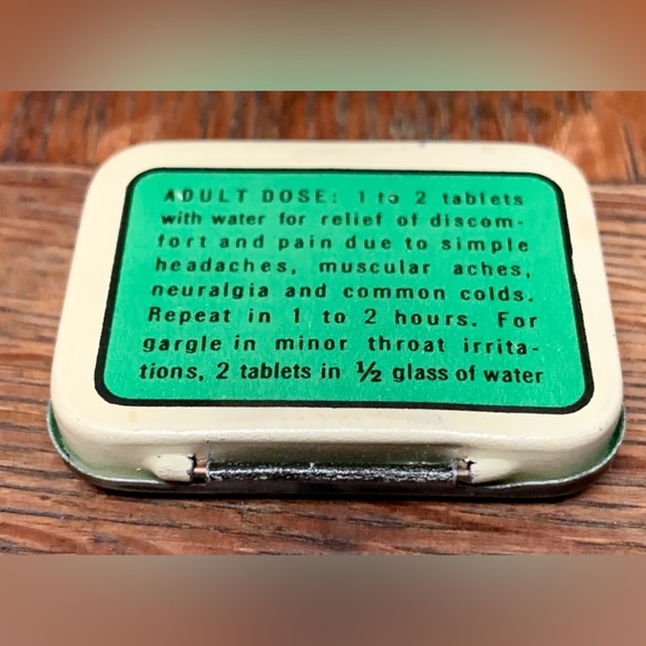 Mid Century Vintage TEE TONE Pure Aspirin Hinge Lidded Medicine Tin - Picture 15 of 16